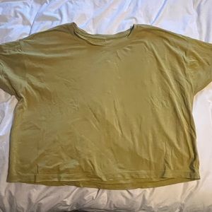 Lululemon cropped tshirt